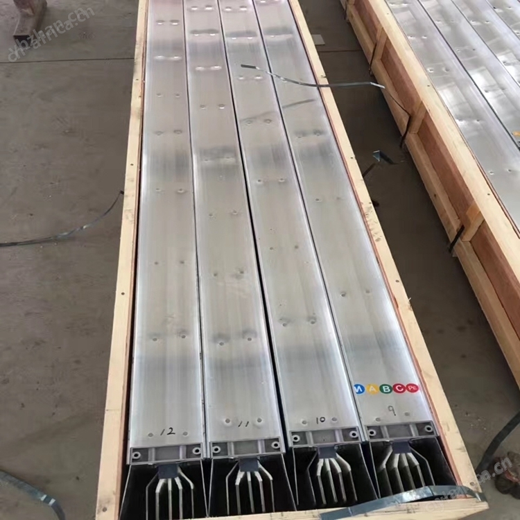 绝缘型封闭母线三相四线